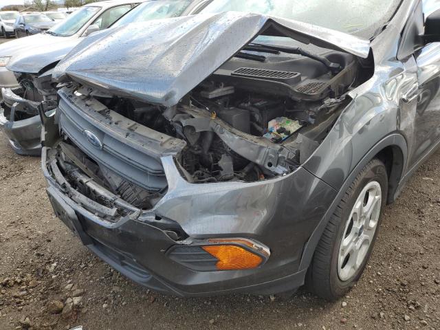 1FMCU0F74HUE55116 - 2017 FORD ESCAPE S GRAY photo 9