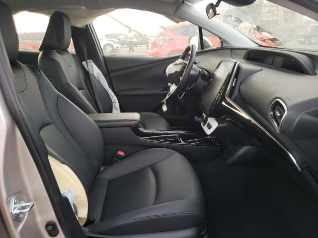 JTDKARFP7J3104600 - 2018 TOYOTA PRIUS PRIM 米色 照片 5