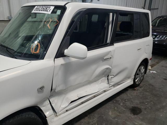 JTLKT334550192947 - 2005 TOYOTA SCION XB თეთრი ფოტო 10