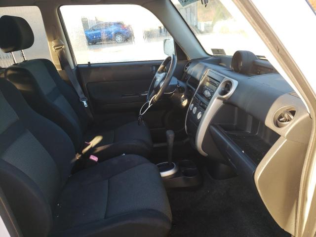 JTLKT324164110112 - 2006 TOYOTA SCION XB أبيض صورة 5