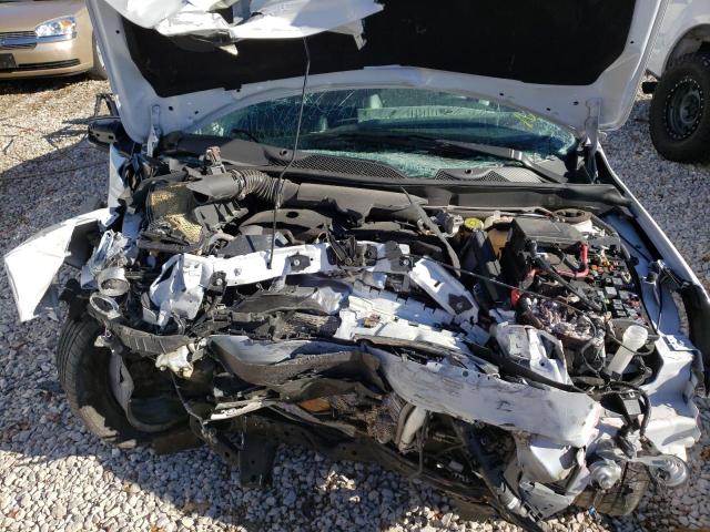 1G11C5SL4FU112679 - 2015 CHEVROLET MALIBU 1LT თეთრი ფოტო 7