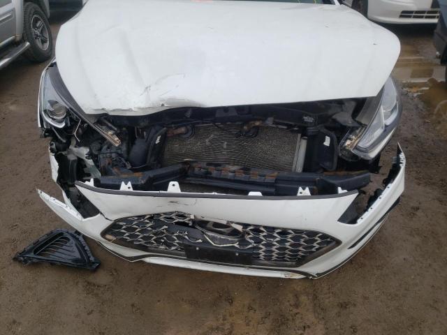 5NPE34AF7JH651654 - 2018 HYUNDAI SONATA SPO WHITE photo 9