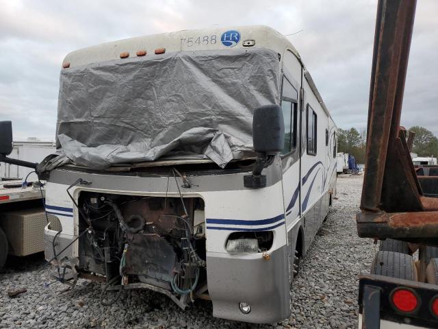 4UZ6XFBC1YC****** - 2000 FREIGHTLINER CHASSIS X TWO TONE photo 2