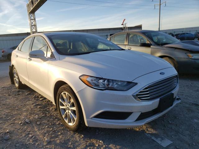 3FA6P0H73HR176484 - 2017 FORD FUSION SE WHITE photo 1