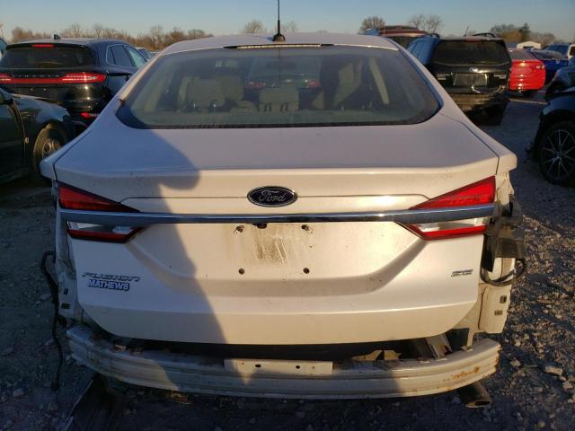 3FA6P0H73HR176484 - 2017 FORD FUSION SE WHITE photo 9