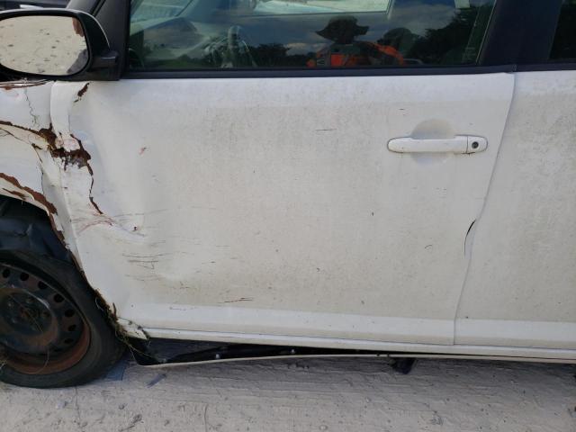 JTLZE4FE2B1126087 - 2011 TOYOTA SCION XB თეთრი ფოტო 10