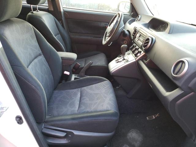 JTLZE4FE2B1126087 - 2011 TOYOTA SCION XB თეთრი ფოტო 5