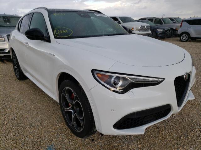 ZASPAKBN5N7D25541 - 2022 ALFA ROMEO STELVIO TI 白色 照片 1