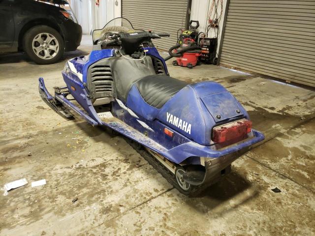 8EA000151 - 1999 YAMAHA SNOWMOBILE BLUE photo 3