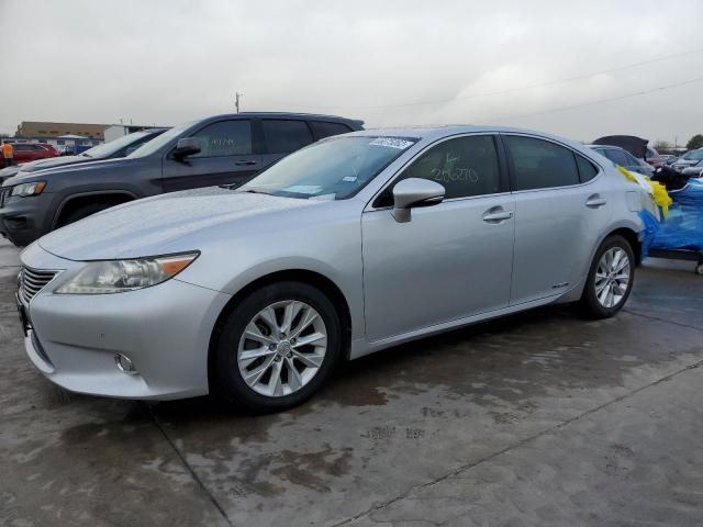 JTHBW1GG4D2004691 - 2013 LEXUS ES 300H SILVER photo 1