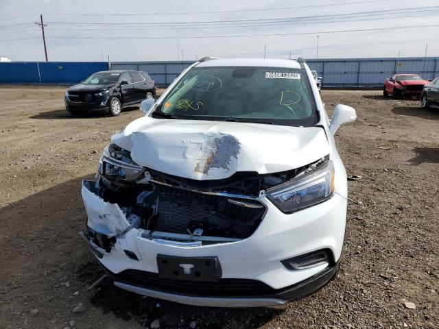 KL4CJASB0KB839064 - 2019 BUICK ENCORE PRE WHITE photo 5