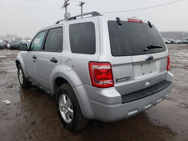 1FMCU9D76BKB51120 - 2011 FORD ESCAPE XLT SILVER photo 3