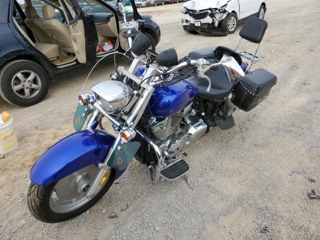 1HFSC526X6A307179 - 2006 HONDA VTX1300 R BLUE photo 2