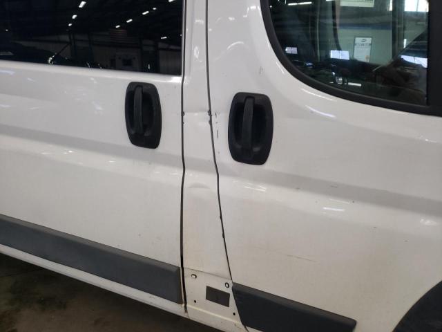 3C6TRVAG9GE118522 - 2016 RAM PROMASTER WHITE photo 9