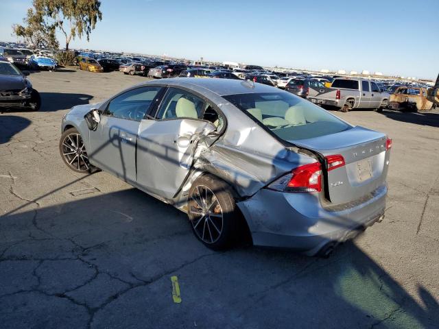 YV126MFL5J2453143 - 2018 VOLVO S60 DYNAMI SILVER photo 3