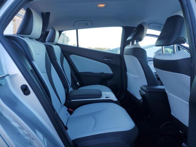 JTDKARFP8H3007853 - 2017 TOYOTA PRIUS PRIM 银色 照片 6