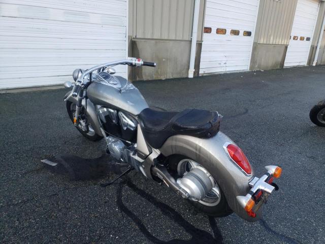 JH2SC6603CK200204 - 2012 HONDA VT1300 CR SILVER photo 3