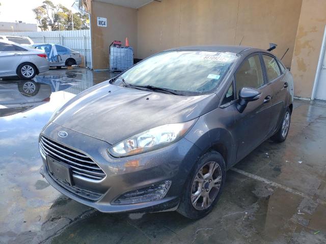 3FADP4BJXFM136397 - 2015 FORD FIESTA SE GRAY photo 2