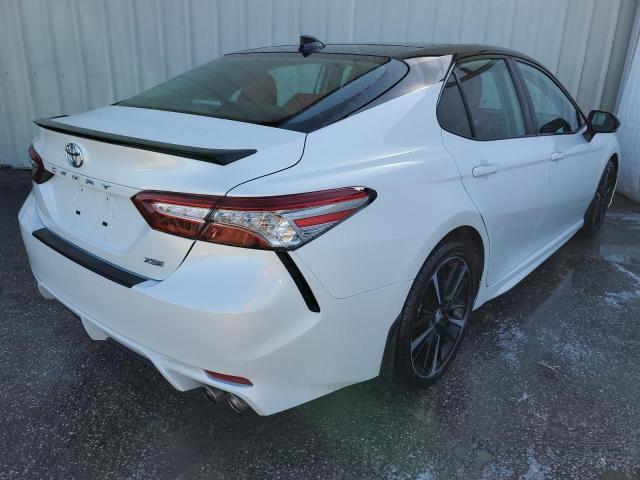 4T1B61HK5KU291959 - 2019 TOYOTA CAMRY XSE WHITE photo 4