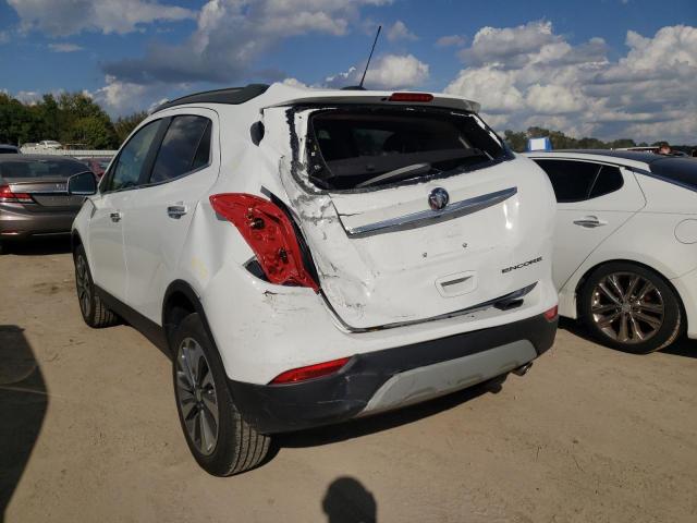 KL4CJASM3NB518867 - 2022 BUICK ENCORE PRE WHITE photo 3