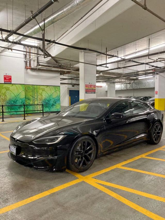 5YJSA1E52NF482835 - 2022 TESLA MODEL S Սև լուսանկար 2