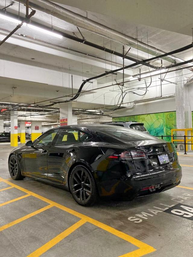 5YJSA1E52NF482835 - 2022 TESLA MODEL S Սև լուսանկար 3