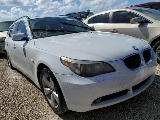 WBANN73566CN00501 - 2006 BMW 530 XIT WHITE photo 1