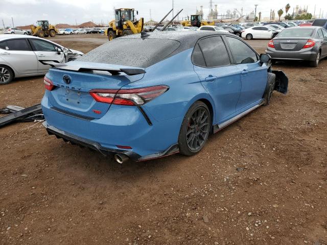 4T1KZ1AK3NU061021 - 2022 TOYOTA CAMRY TRD BLUE photo 4