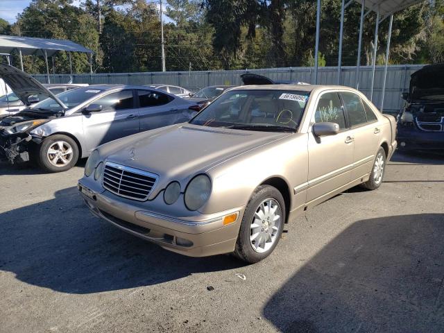 WDBJF65JX1B147213 - 2001 MERCEDES-BENZ E 320 GOLD photo 2