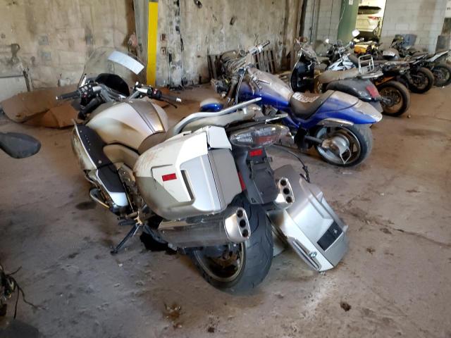 WB1061302EZZ27906 - 2014 BMW K1600 GTL SILVER photo 3