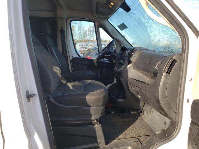 3C6TRVCG5JE146807 - 2018 RAM PROMASTER WHITE photo 5