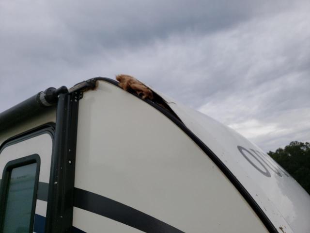 4YDT21020JB451947 - 2018 KEYSTONE OUTBACK WHITE photo 9