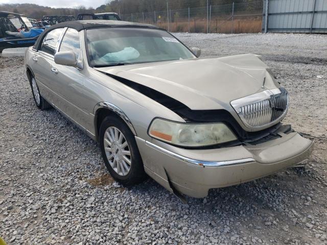 1LNHM81WX4Y644391 - 2004 LINCOLN TOWN CAR E GOLD photo 1