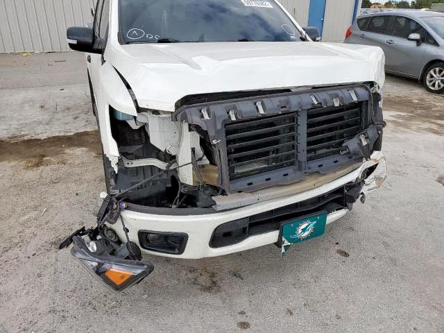 1N6AA1E64JN527738 - 2018 NISSAN TITAN SV WHITE photo 10