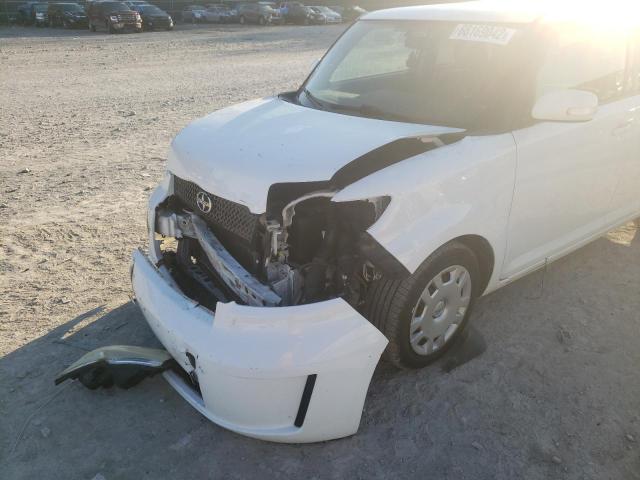 JTLZE4FE0A1103793 - 2010 TOYOTA SCION XB თეთრი ფოტო 9