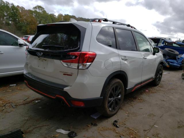 JF2SKAKC4KH461014 - 2019 SUBARU FORESTER S WHITE photo 4