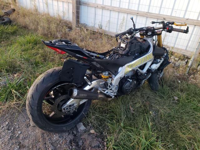 ZD4KGU009KS000909 - 2019 APRILIA TUONO V4 1 SILVER photo 4