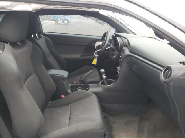 JTKJF5C71C3029804 - 2012 TOYOTA SCION TC WHITE photo 5