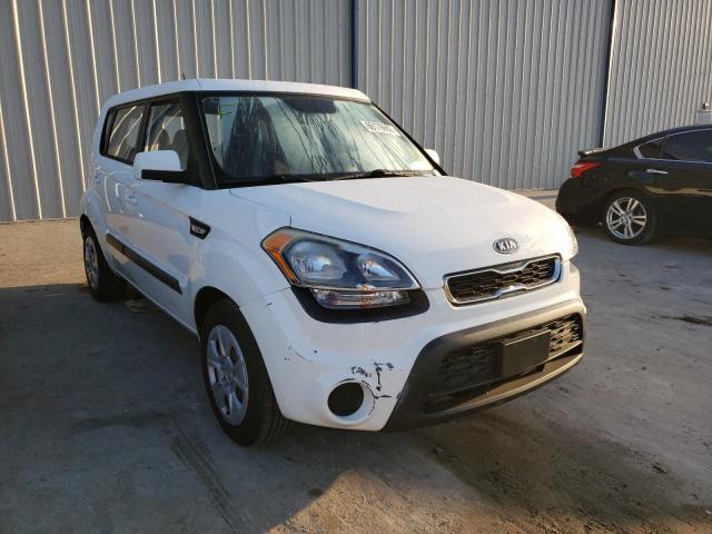 KNDJT2A53C7429016 - 2012 KIA SOUL WHITE photo 1