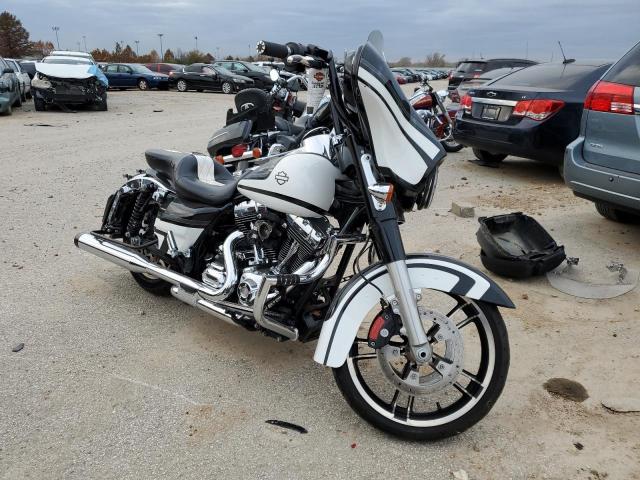 1HD1KRM18EB699345 - 2014 HARLEY-DAVIDSON FLHXS STRE WHITE photo 1