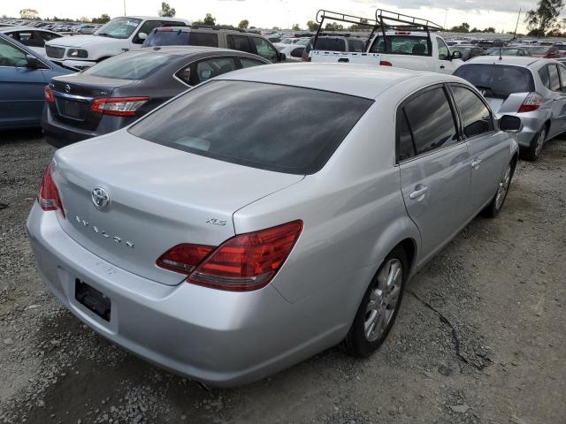 4T1BK36B68U256902 - 2008 TOYOTA AVALON SILVER photo 4