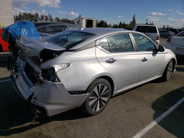 1N4BL4DV1MN369011 - 2021 NISSAN ALTIMA SV SILVER photo 3