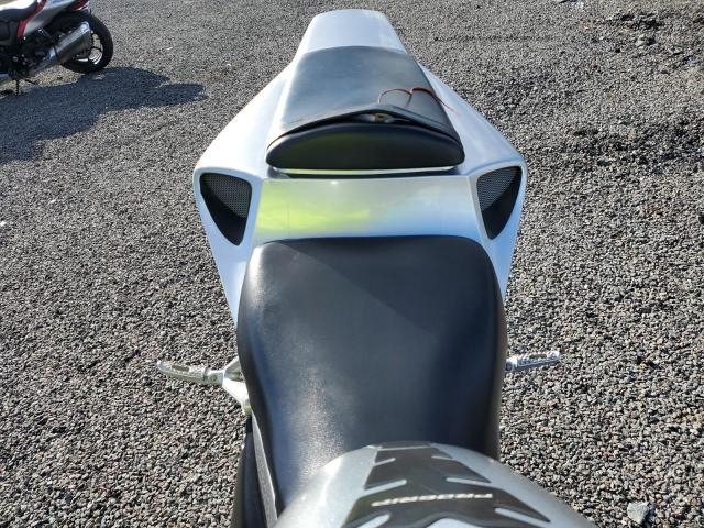 JH2SC57067M303748 - 2007 HONDA CBR1000 RR SILVER photo 6