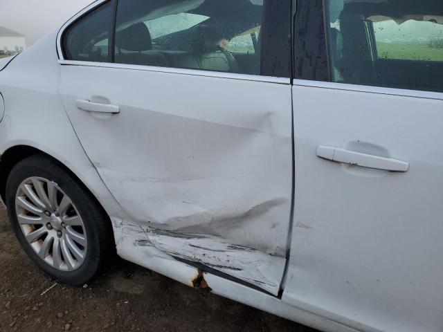 2G4GR5EK4C9183579 - 2012 BUICK REGAL WHITE photo 9