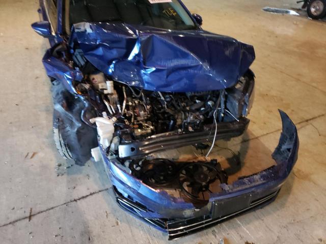 1VWDT7A39HC030860 - 2017 VOLKSWAGEN PASSAT R-L BLUE photo 9