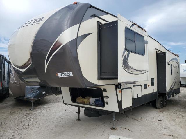 4YDF29821J1531408 - 2018 KEYSTONE SPRINTER BEIGE photo 2