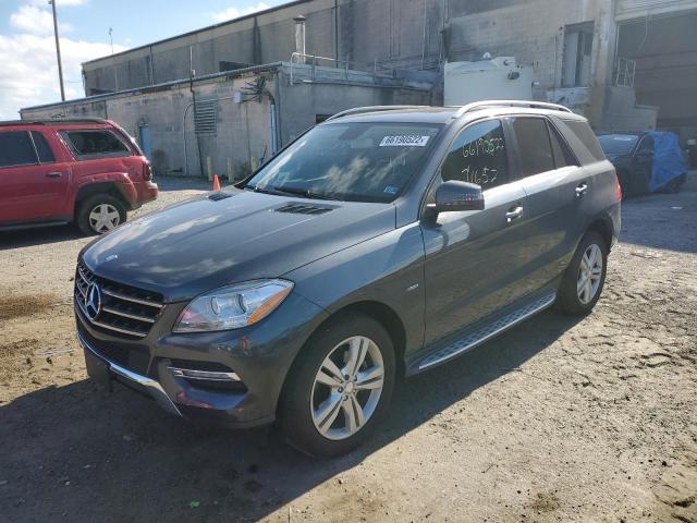 4JGDA5HB0CA025718 - 2012 MERCEDES-BENZ ML 350 4MA GRAY photo 2