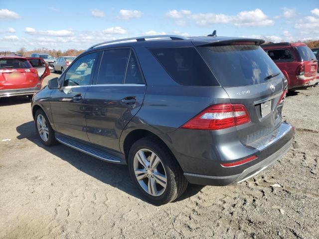 4JGDA5HB0CA025718 - 2012 MERCEDES-BENZ ML 350 4MA GRAY photo 3