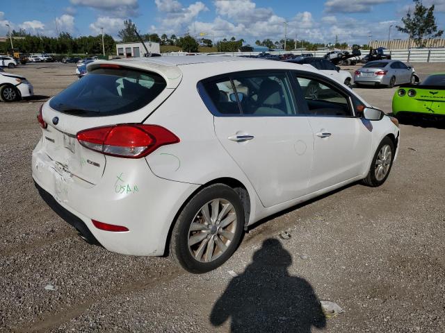 KNAFX5A80F5267137 - 2015 KIA FORTE EX WHITE photo 4