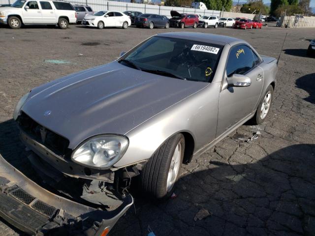 WDBKK65F43F281139 - 2003 MERCEDES-BENZ SLK 320 GRAY photo 2